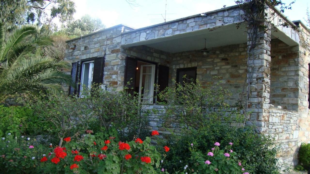Little Stone House Near The Beach Agios Ioannis  Exteriör bild